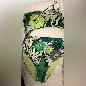Aerie One-Piece Cut Out Swimsuit-Full Coverage Size M